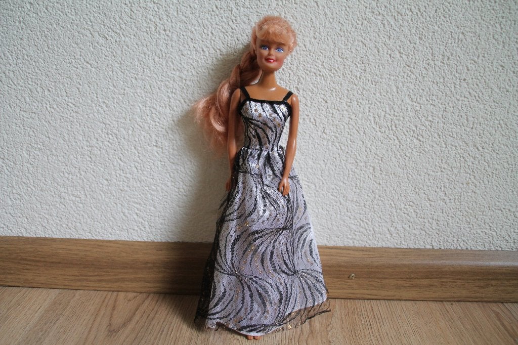 Barbie pop met elegante avondjurk, Ophalen of Verzenden, Gebruikt, Barbie
