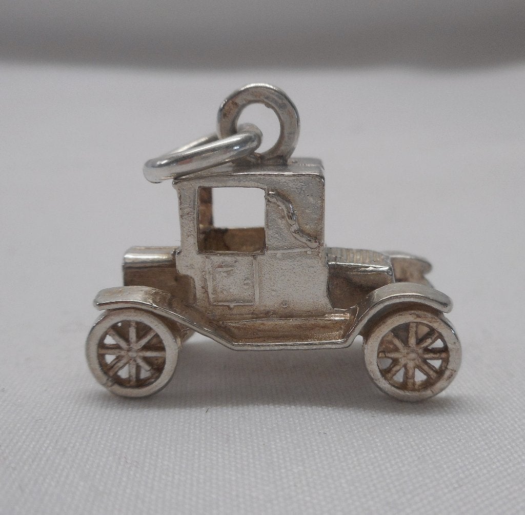 Zilveren grote vintage bedel oude auto nr.1326, Sieraden, Tassen en Uiterlijk, Bedels, Overige merken, Verzenden, Zo goed als nieuw