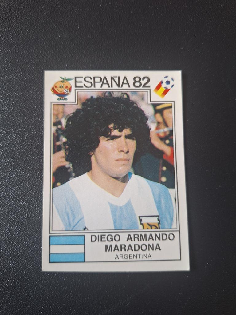 Diego Maradona Panini sticker WK 1982 Spanje, Ophalen of Verzenden, Gebruikt, Buitenlandse clubs, Poster, Plaatje of Sticker