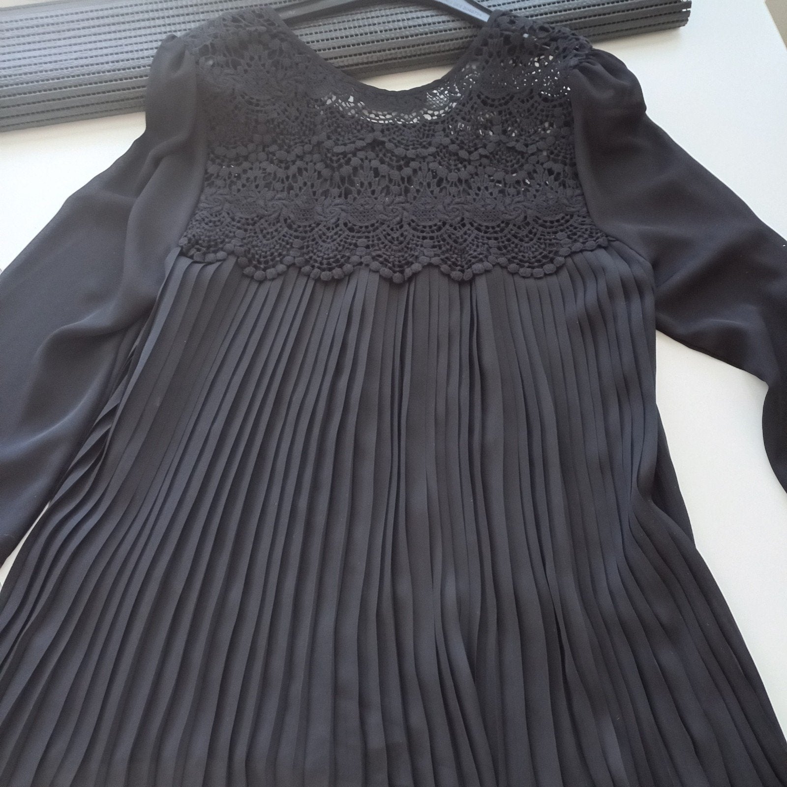 leuk plissé tuniek met kant van Vogue maat S koopje nu, Zwart, Ophalen of Verzenden, Maat 36 (S), Vogue