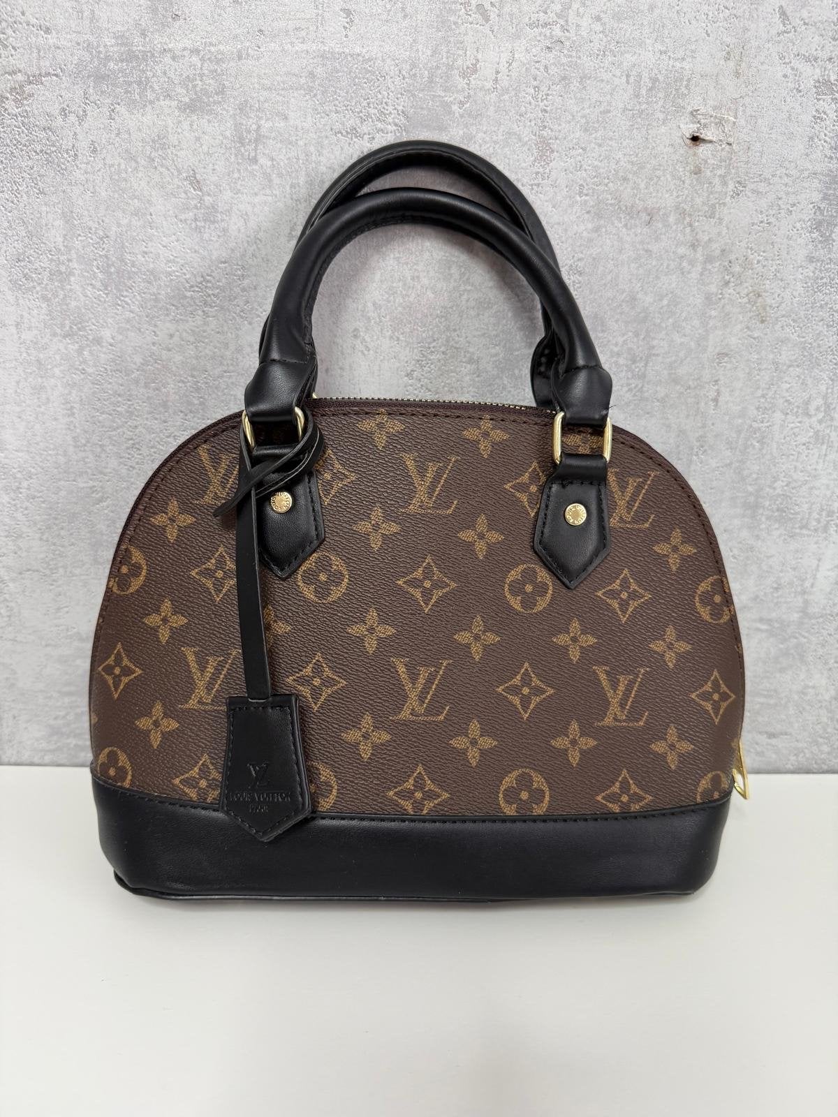 Louis Vuitton Alma BB Monogram Handtas, Verzenden, Zo goed als nieuw, Bruin, Handtas