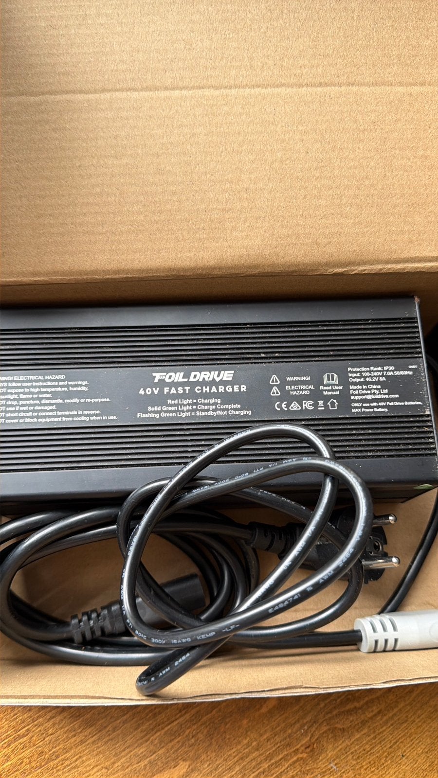 Foildrive fast charger 40 V, Watersport en Boten, Ophalen of Verzenden, Wingsurf-wing