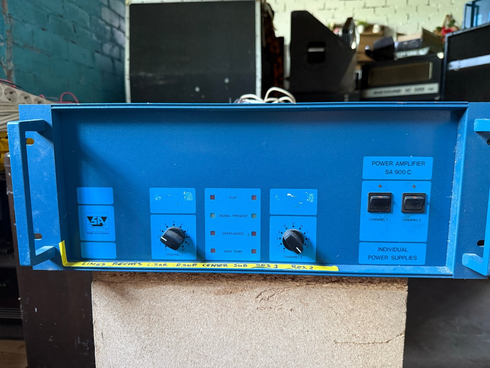 2x Stage Accompany SA 900 C Professionele Eindversterker, Overige merken, Ophalen of Verzenden, 120 watt of meer, Gebruikt