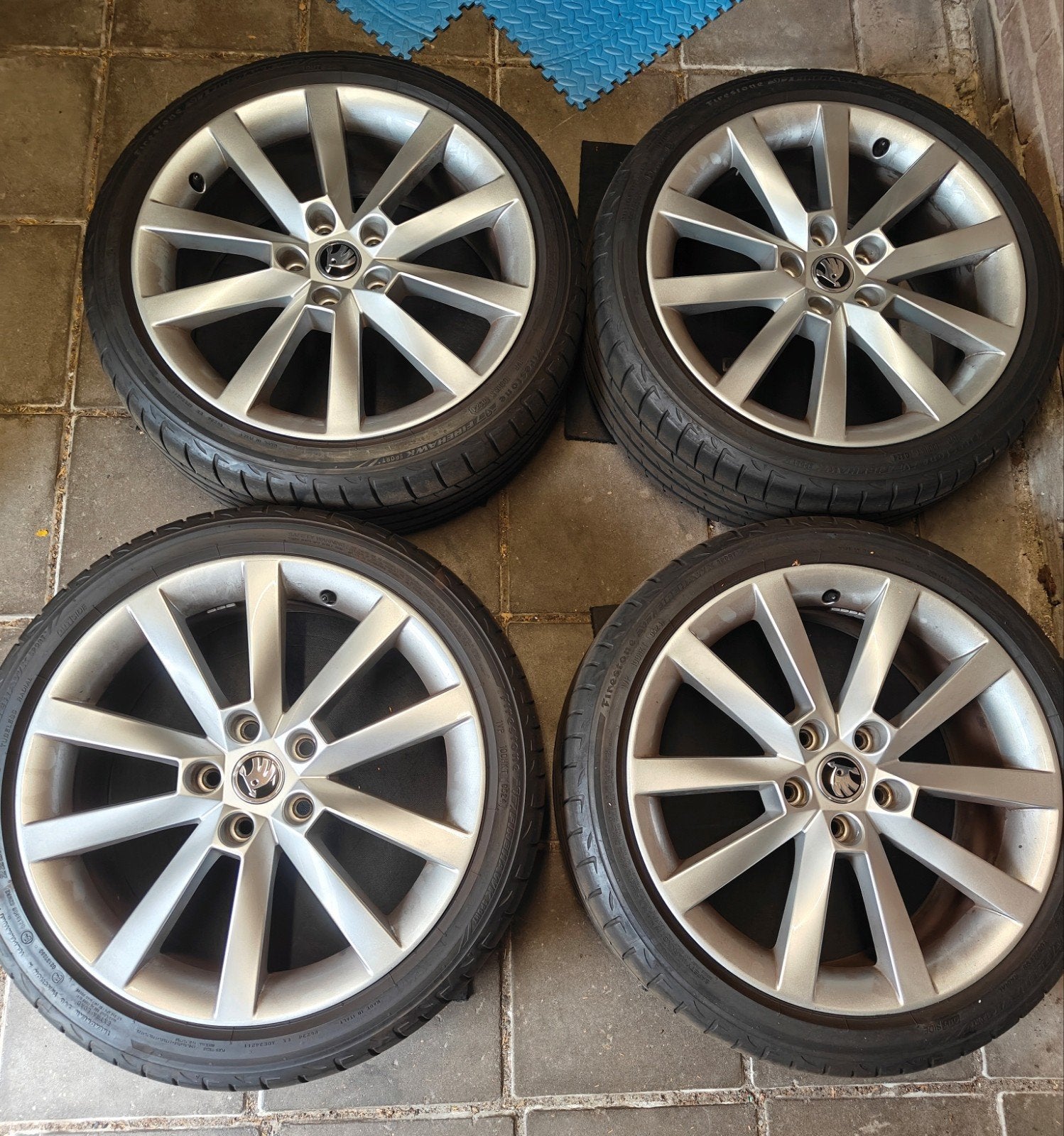 Skoda Octavia 18x7,5J ET51 5x112 velgen + zomerbanden, Ophalen, 18 inch, Gebruikt, Banden en Velgen