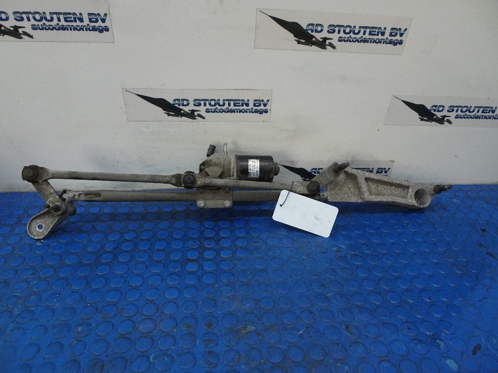 Ruitenwisser Mech + Motor VOORKANT SLK (R171) 2005, Gebruikt, Mercedes-Benz AG, Mercedes-Benz, Mercedesstraße 120, Stuttgart 70372, , Duitsland