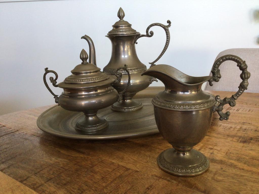 Oud koffie stel, Ophalen