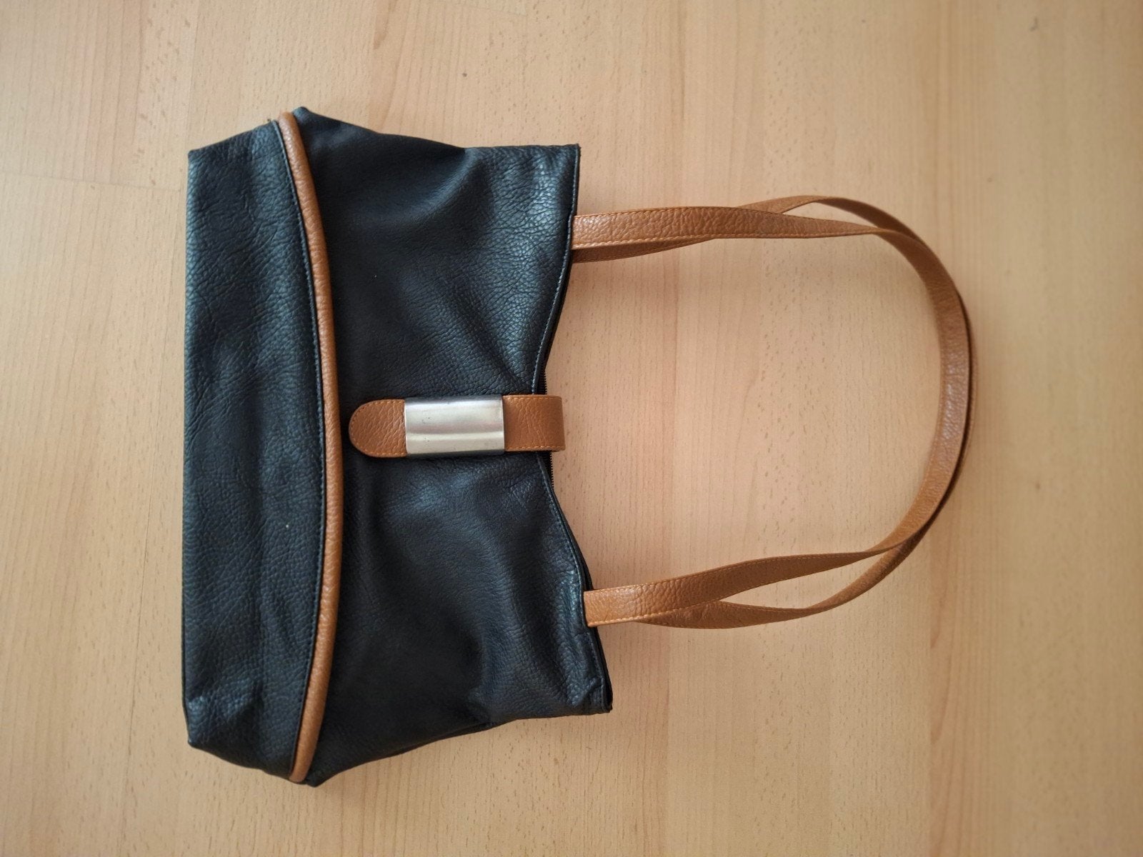 Stijlvolle Zwart-Bruine Handtas - Zo goed als nieuw, Sieraden, Tassen en Uiterlijk, Tassen | Damestassen, Ophalen of Verzenden