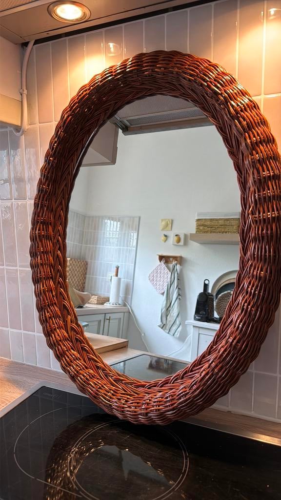 Spiegel rattan, Huis en Inrichting, Woonaccessoires | Spiegels, Ophalen, Minder dan 50 cm, Zo goed als nieuw, Minder dan 100 cm
