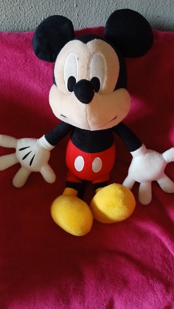 1x MICKEY MOUSE 60cm & MINNIE MOUSE RACE CAR DRIVER 40cm, Ophalen of Verzenden, Mickey Mouse, Zo goed als nieuw, Knuffel