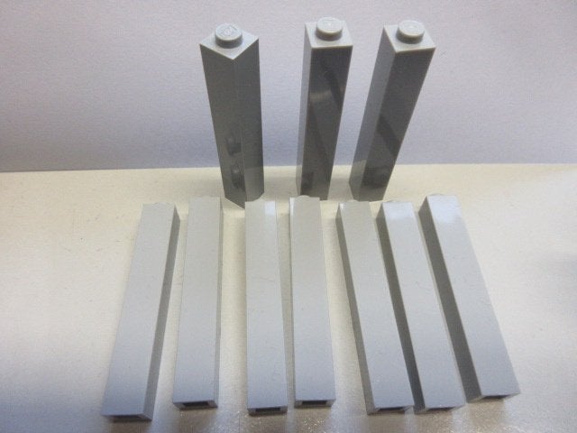 nr. 8112, 10 pilaren, 1x1x5 lichtgrijs met dichte nop., Ophalen of Verzenden, Zo goed als nieuw, Losse stenen, Lego