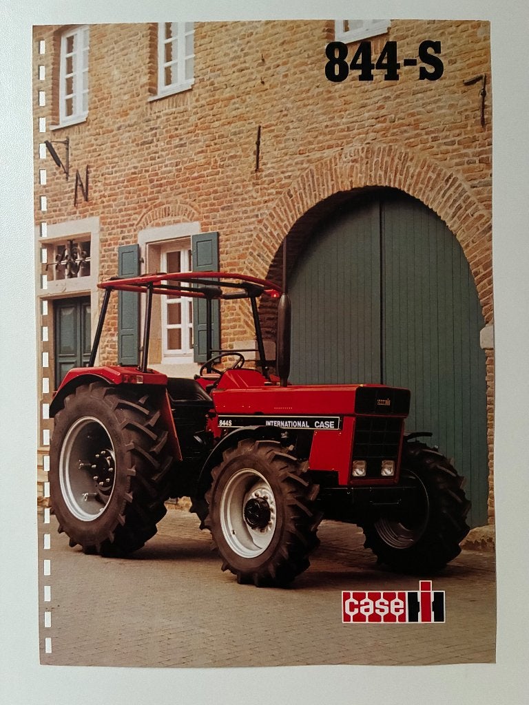 Case International 844-S trekker tractor folder brochure, Ophalen of Verzenden, Gelezen