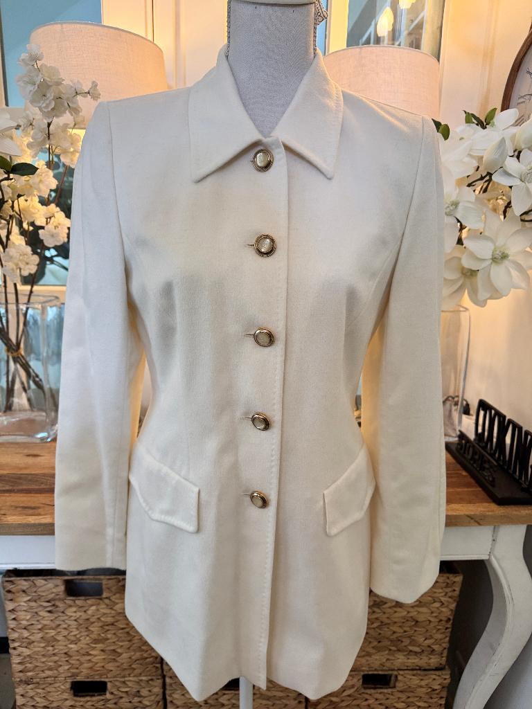 Chique, stijlvolle Ecru/Crème blazer Escada, 36/S, angora., Verzenden, Wit, Nieuw, Escada