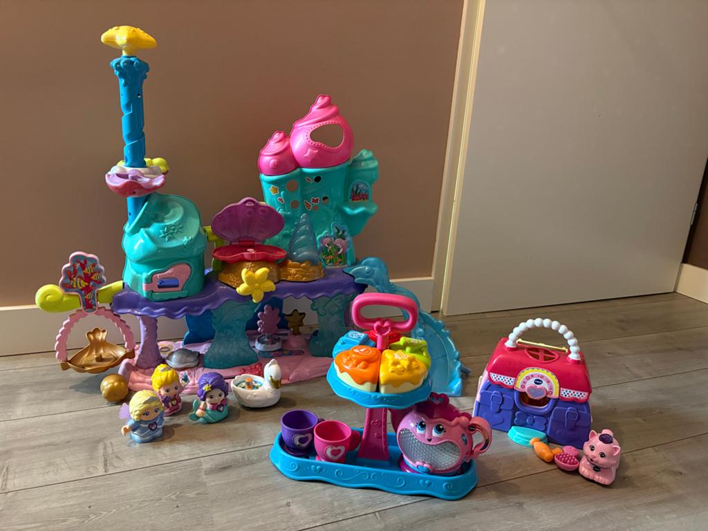 VTech Speelgoedpakket: Kasteel, Theepot & Katten Speelgoed, Ophalen, Gebruikt, 2 tot 4 jaar