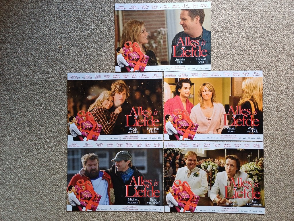 ALLES   IS   LIEFDE     lobbycard set., Verzenden, Nieuw, A1 t/m A3, Film en Tv