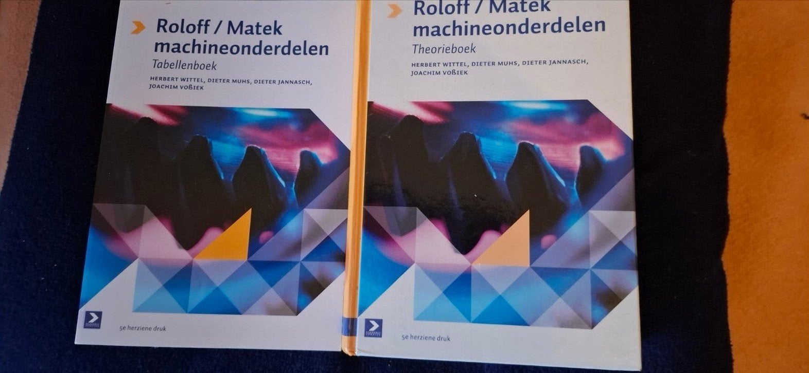 Roloff/Matek Machineonderdelen - Theorieboek & Tabellenboek, Boeken, Techniek, Ophalen of Verzenden, Zo goed als nieuw, Werktuigbouwkunde
