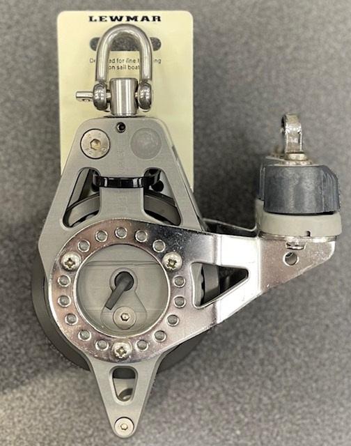 Lewmar gelagerd blok 80mm schijf met klem en hondsvot