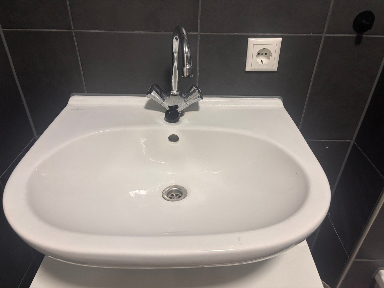 Zgan Villeroy & Boch wastafe met onderkast, Ophalen, 50 tot 100 cm, Zo goed als nieuw, Minder dan 100 cm