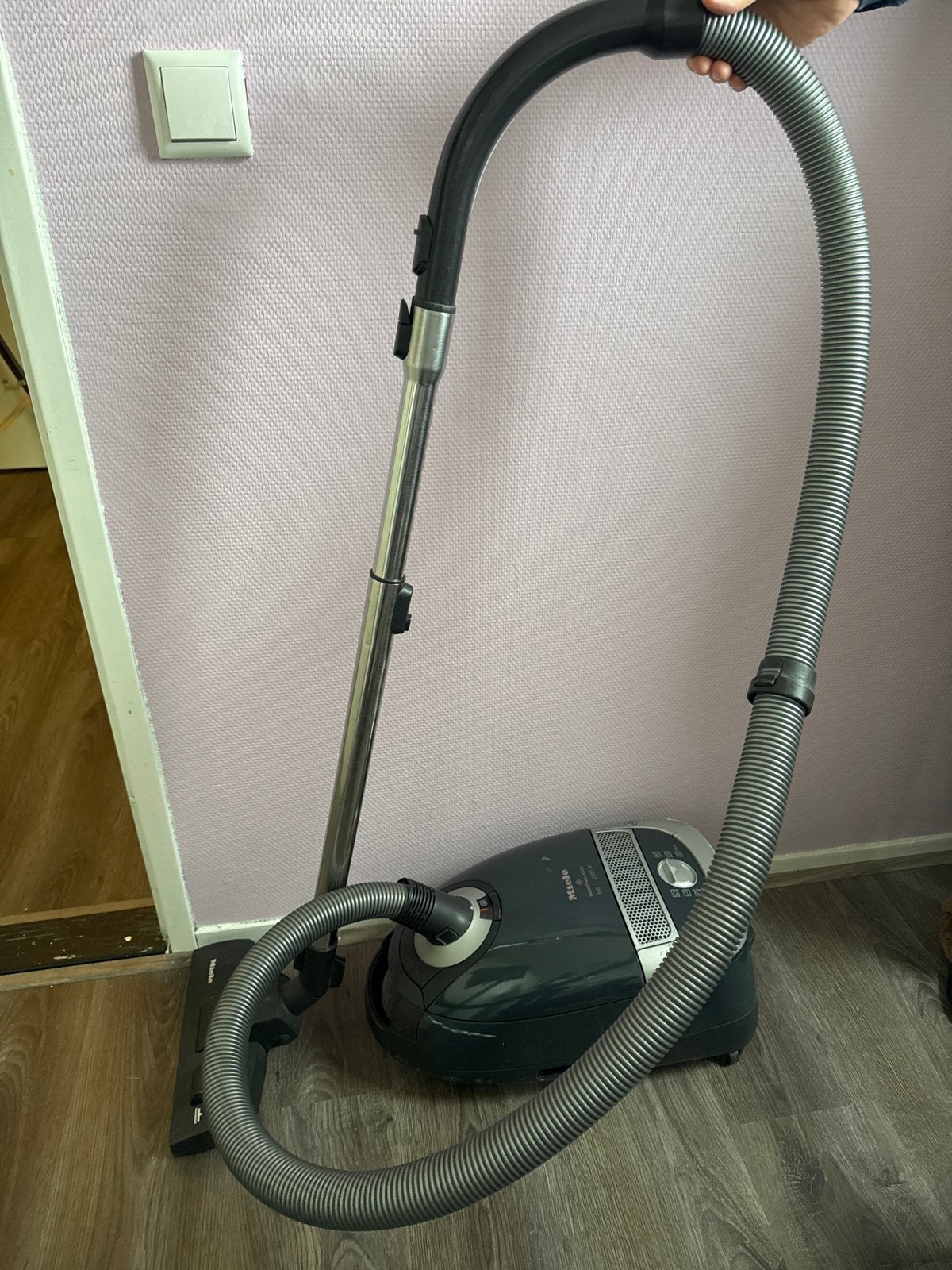 Miele PowerLine Sledestofzuiger - 2200W, Witgoed en Apparatuur, Stofzuigers, Stofzak, Inclusief accessoires, Gebruikt, Ophalen of Verzenden