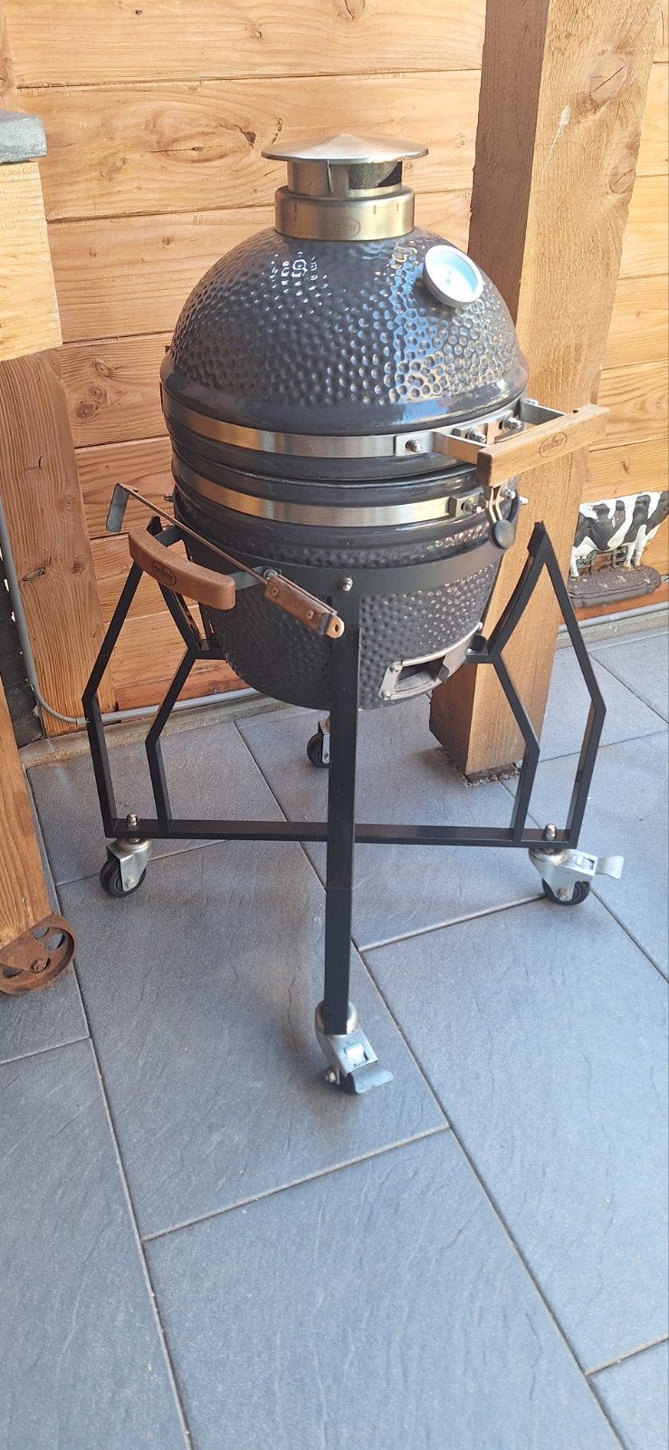 Grizzly Grills Compact Kamado met verrijdbaar onderstel, Ophalen, Gebruikt, Grizzly Grills