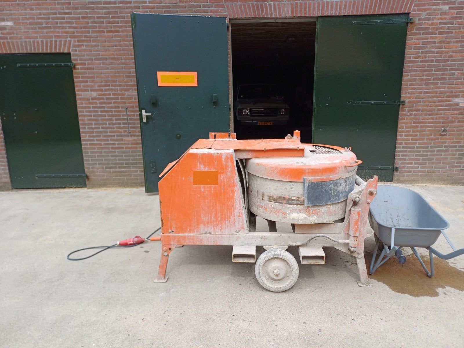 Dwangmenger 200 liter, Doe-het-zelf en Verbouw, Betonmolens, Ophalen, Gebruikt