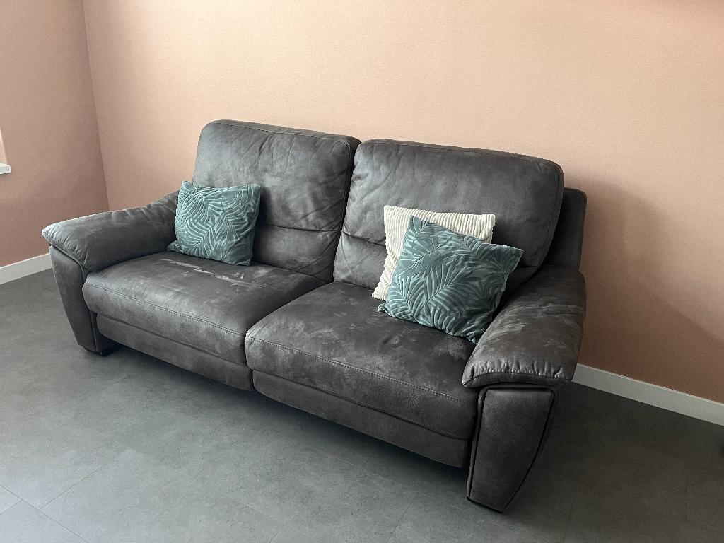2,5 zits bank | 2x relaxfunctie | Microleder, Ophalen, Driepersoons, 75 tot 100 cm, Zo goed als nieuw