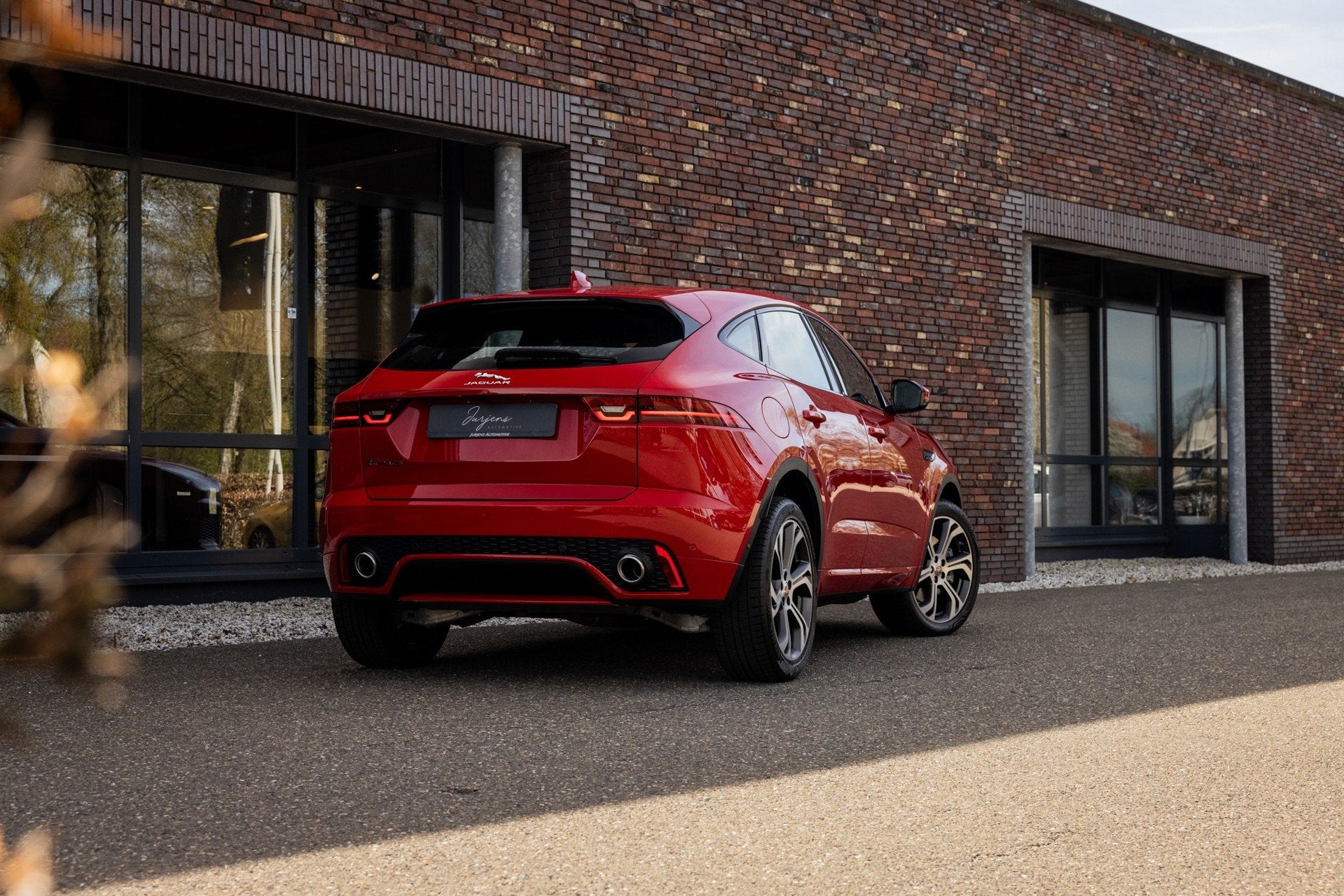 Jaguar E-PACE 2.0 P250 AWD First Edition R-Dynamic (249pk) L, Auto's, 249 pk, 4 cilinders, Bedrijf, 1787 kg