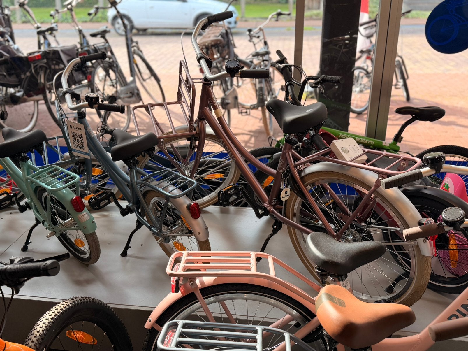 Foto 6 van Grote voorraad kinderfietsen alle maten