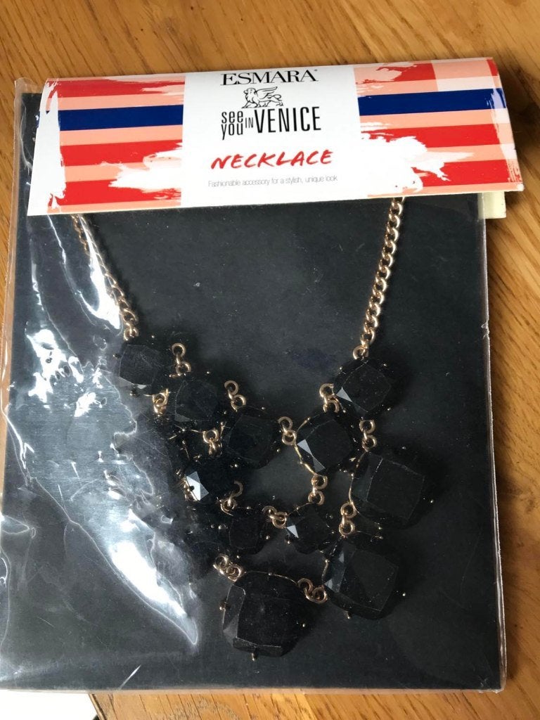 Sieraden kettingen - oorbellen -broche en ringen - pins, Ophalen of Verzenden, Zo goed als nieuw, Overige materialen