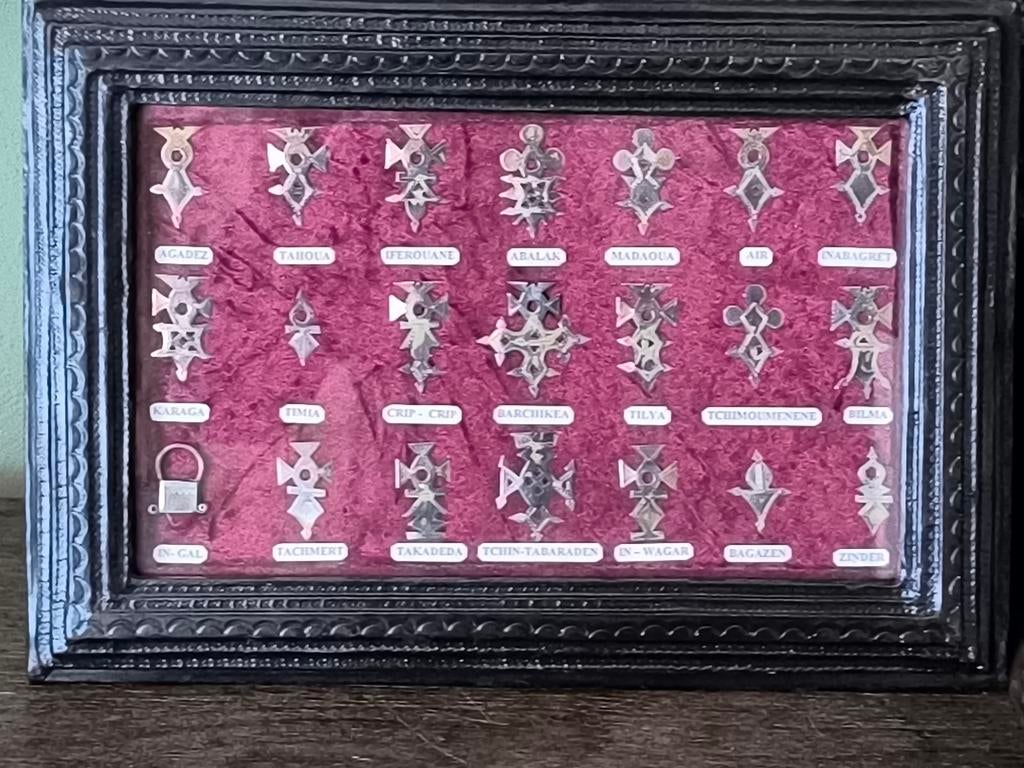21 Afrikaanse Toeareg zilveren kruis hangers, Antiek en Kunst, Ophalen of Verzenden