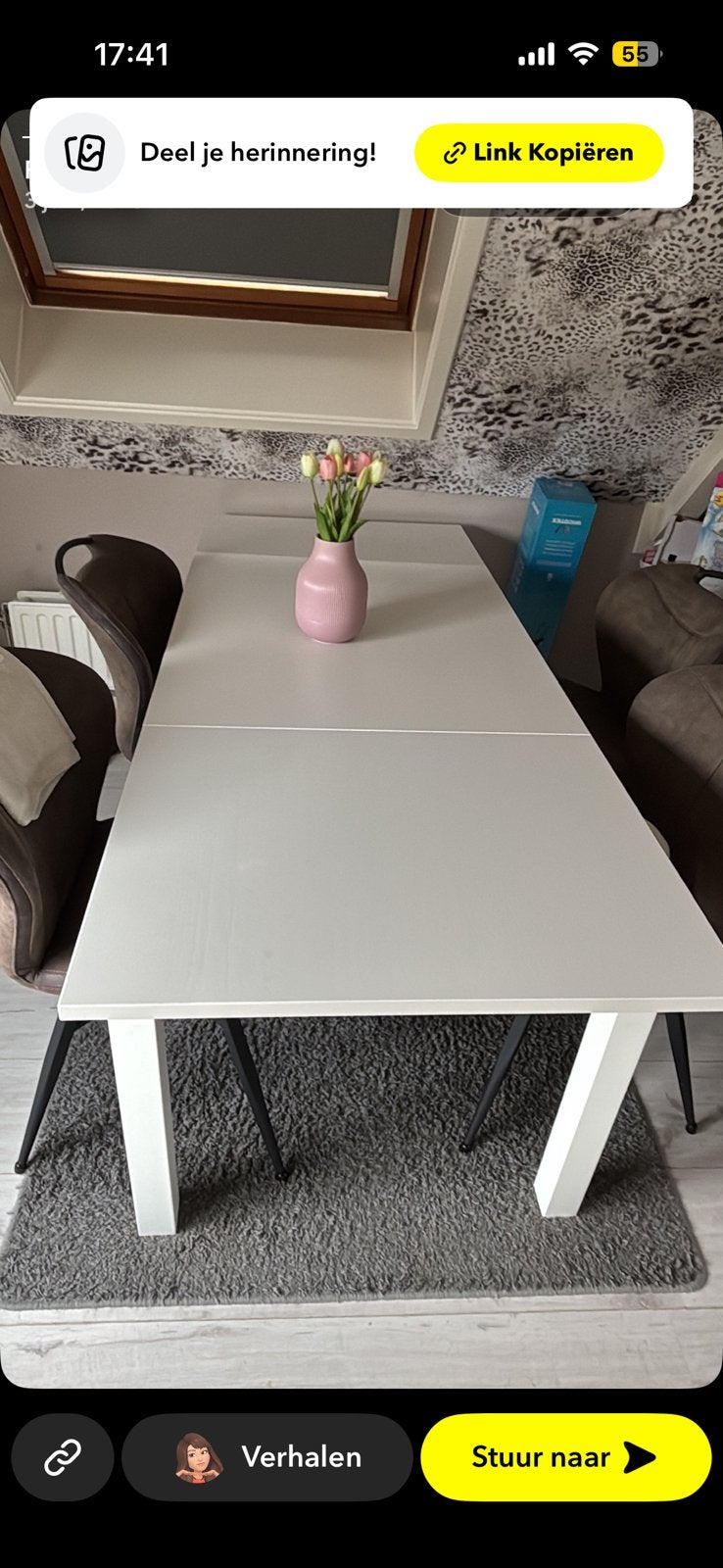 Uitschuiftafel met 4 witte stoelen, Ophalen of Verzenden, Zo goed als nieuw, Rechthoekig, 50 tot 100 cm