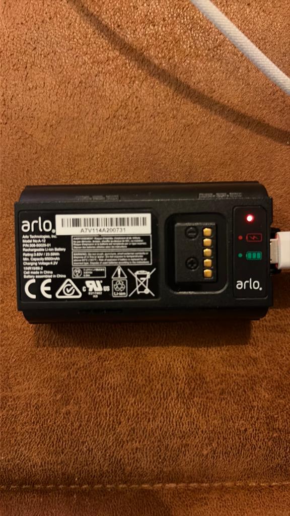 Arlo deurbel batterij/accu inc kabel, Huis en Inrichting, Deurbellen, Ophalen of Verzenden, Zo goed als nieuw