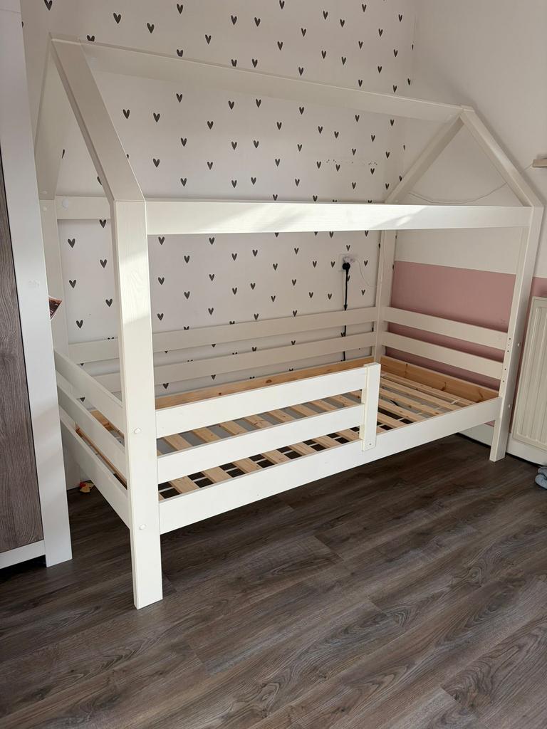 Nouss Kinderbed Amy 90x200, Ophalen, 85 tot 100 cm, Zo goed als nieuw, Lattenbodem