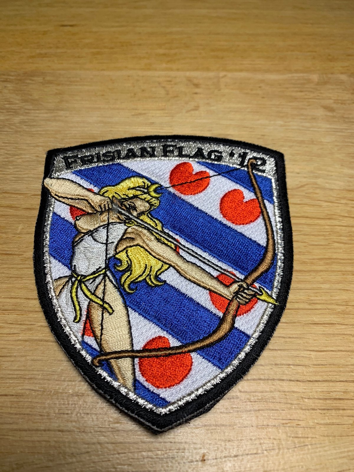 F16 patch 323 sqn Diana Frisian Flag 2012 EHLW, Verzenden, Luchtmacht, Nederland, Embleem of Badge