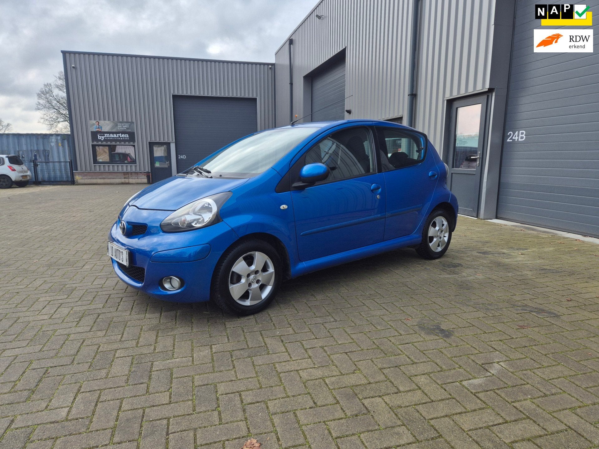 Toyota Aygo 1.0-12V Dynamic Blue 5-deurs ACTIE MEENEEMPRIJS, Voorwielaandrijving, Stof, Gebruikt, Origineel Nederlands