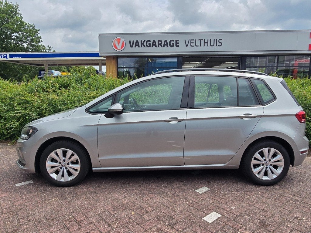 Volkswagen GOLF SPORTSVAN 1.0 TSI HIGHLINE Trekhaak Stoelver, Auto's, Gebruikt, Met garantie (alle), Golf Sportsvan, 3 cilinders