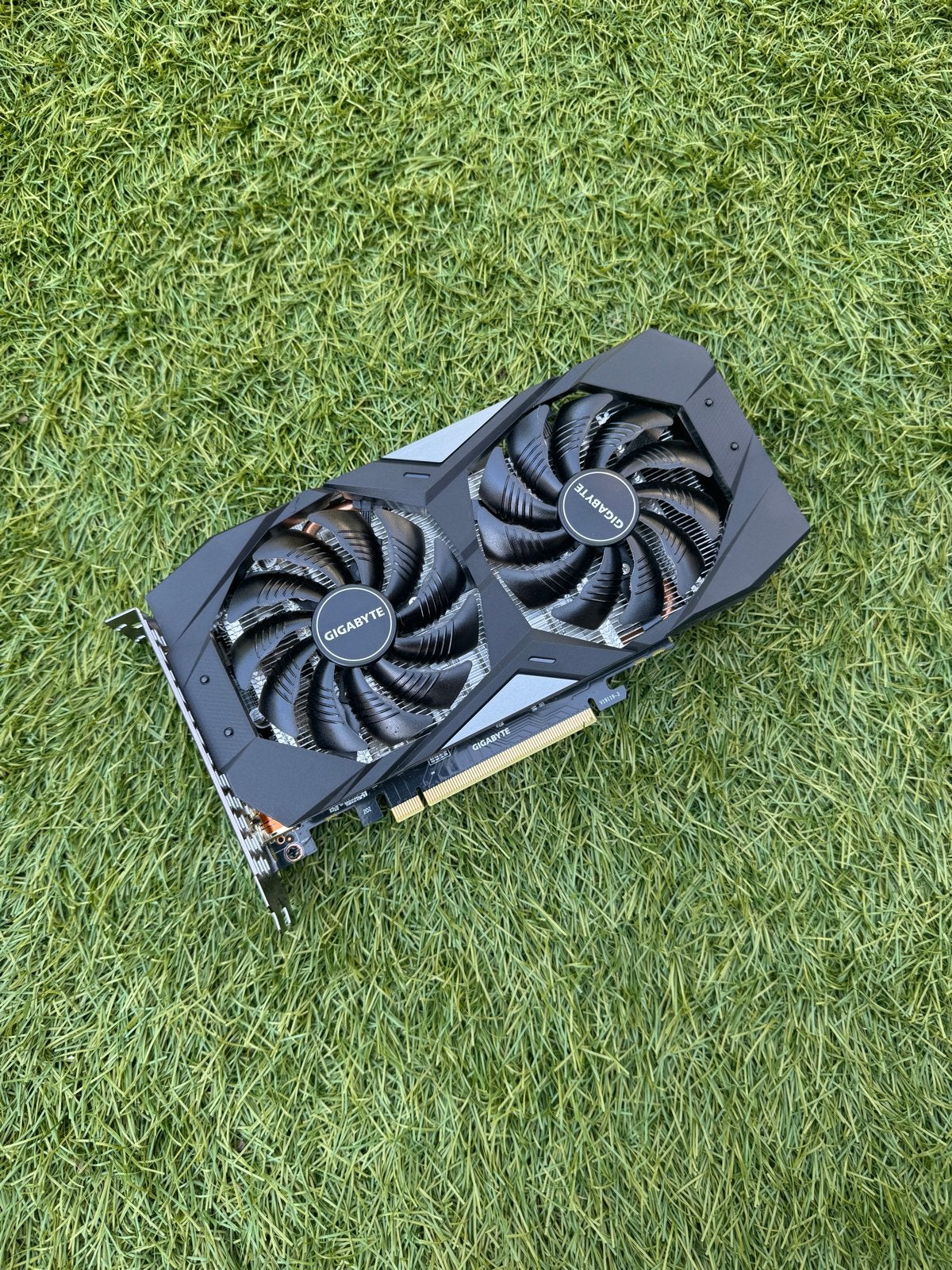 Grafische kaart - Gigabyte Geforce GTX 1660 Super, Computers en Software, Videokaarten, Ophalen, PCI-Express 3, HDMI, GDDR6
