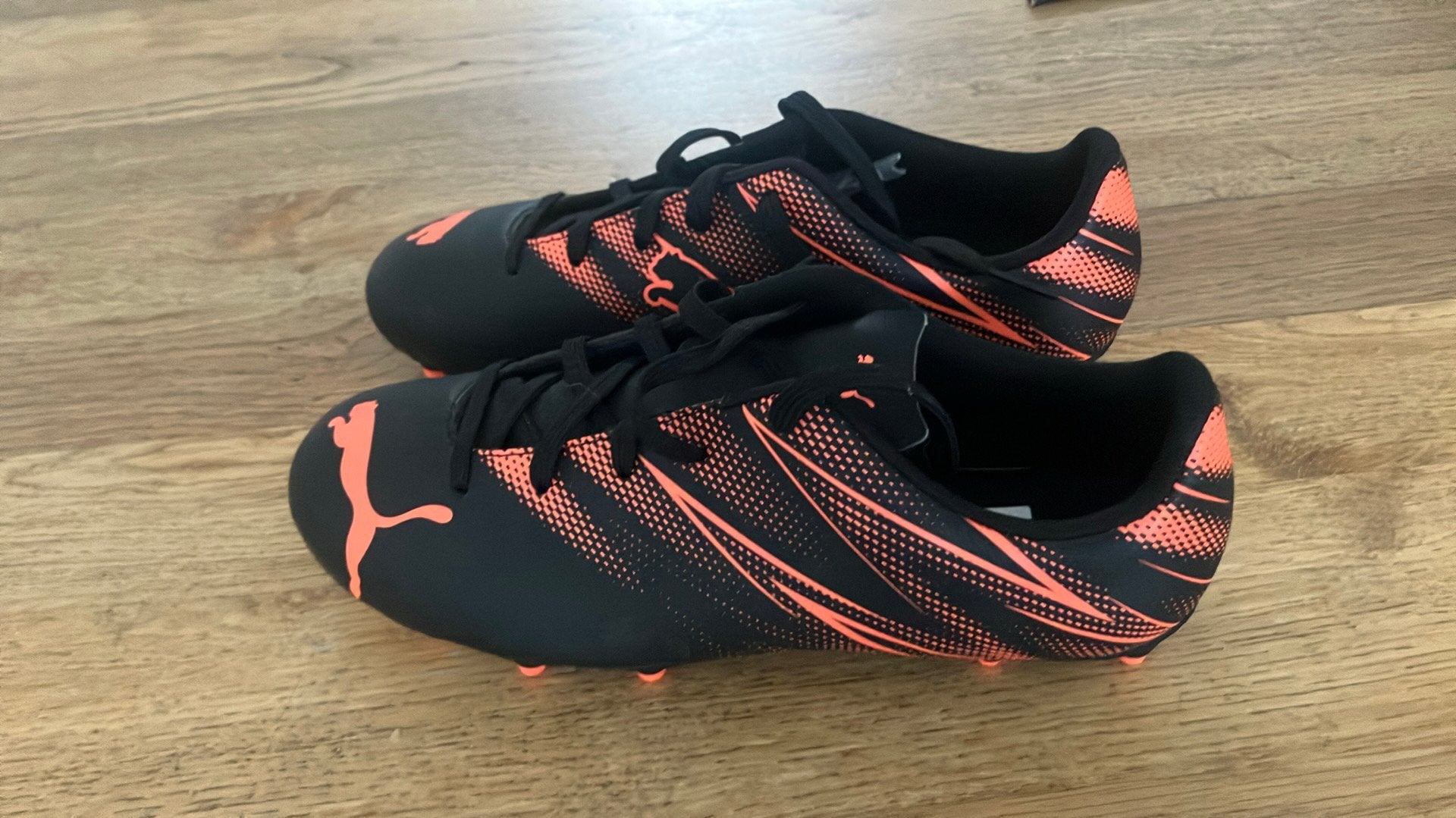 Voetbalschoenen Puma Zwart / Oranje, maat 38 - Nieuw, Ophalen, Maat XS of kleiner, Schoenen, Nieuw