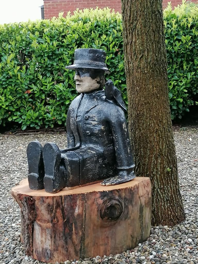 Groot uniek keramisch tuinbeeld met vogel handgemaakt, Antiek en Kunst, Kunst | Beelden en Houtsnijwerken, Handgemaakt, Zwart