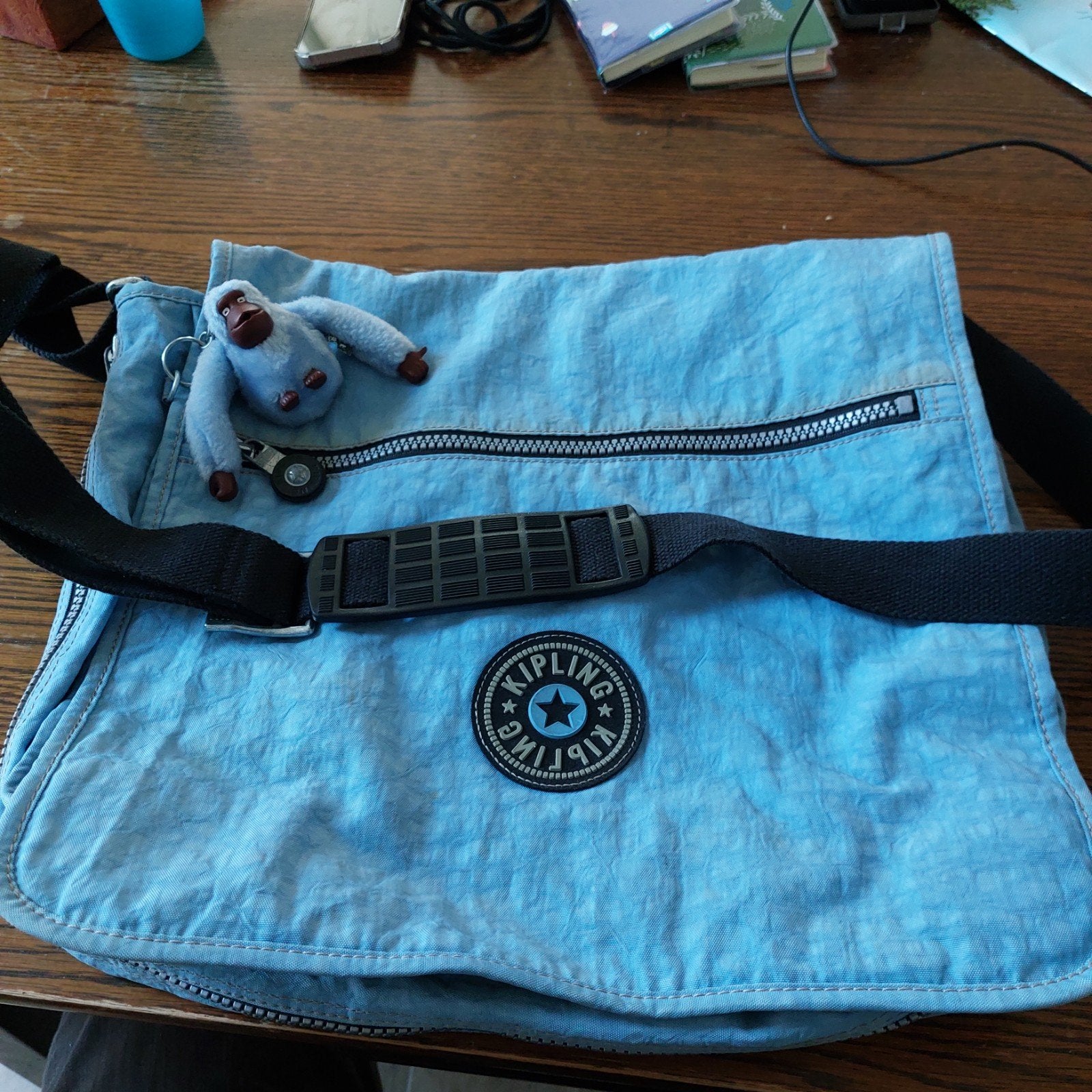 Kipling Schoudertas - Lichtblauw met Aapje, Sieraden, Tassen en Uiterlijk, Ophalen, Gebruikt, Blauw, Kipling