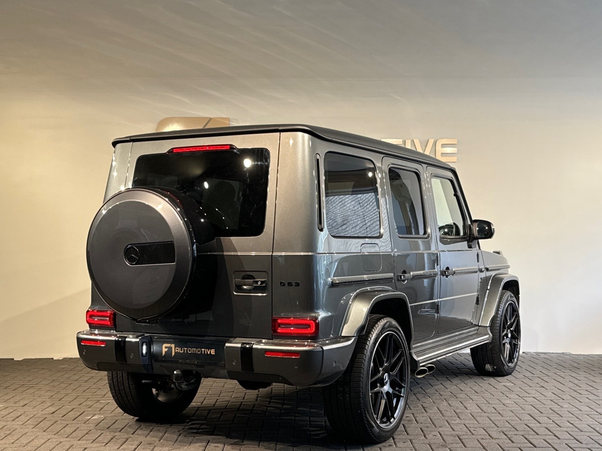Mercedes-Benz G-klasse 63 AMG Pano|Burmester|Memory|Massage, Auto's, Automaat, Leder, Bedrijf, Vierwielaandrijving