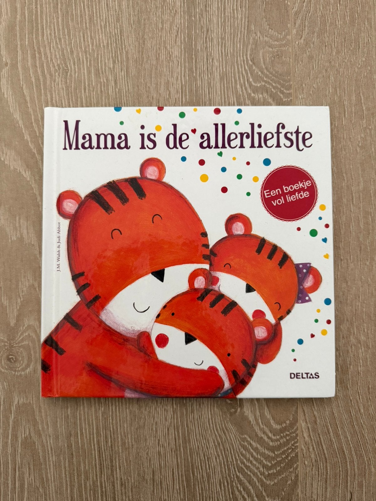 Kinderboek - Mama is de allerliefste, Ophalen of Verzenden, Gelezen, 3 tot 4 jaar