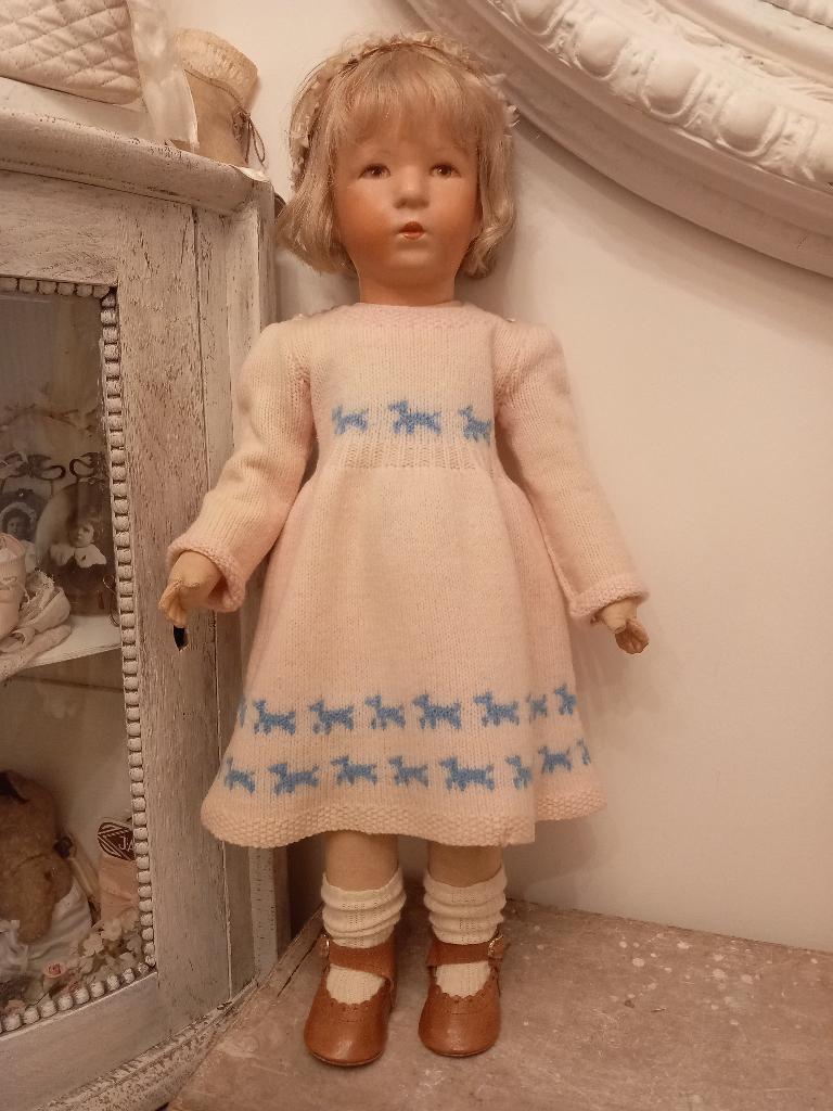 Vintage hand gebreide poppen kleertjes 3 delig set jaren 50., Verzenden, Gebruikt, Kleertjes