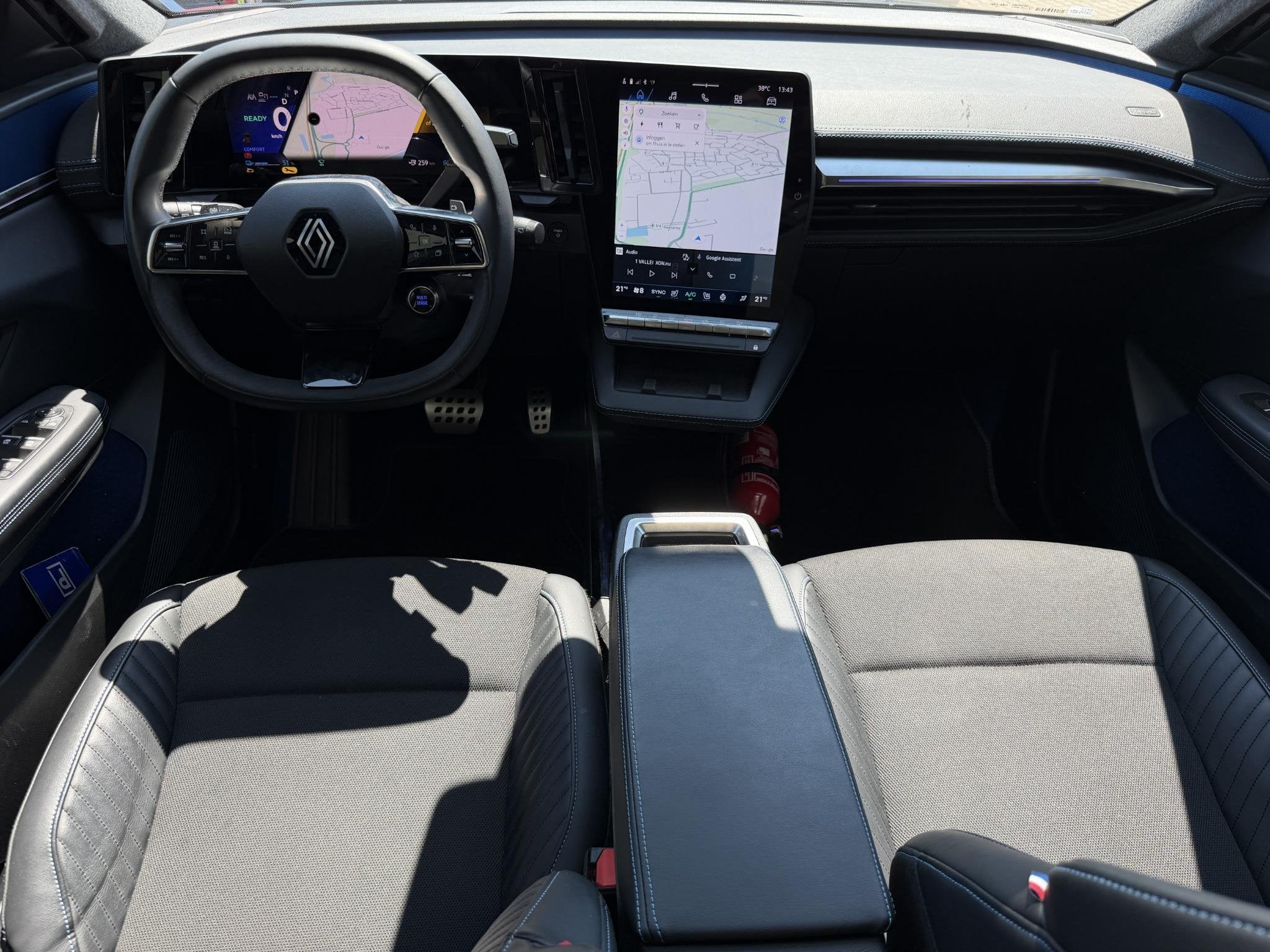 Renault Scenic E-Tech EV87 long range Alpine / SOH 98% / WLT, Auto's, Renault, Dealer onderhouden, Gebruikt, Automatische klimaatregeling