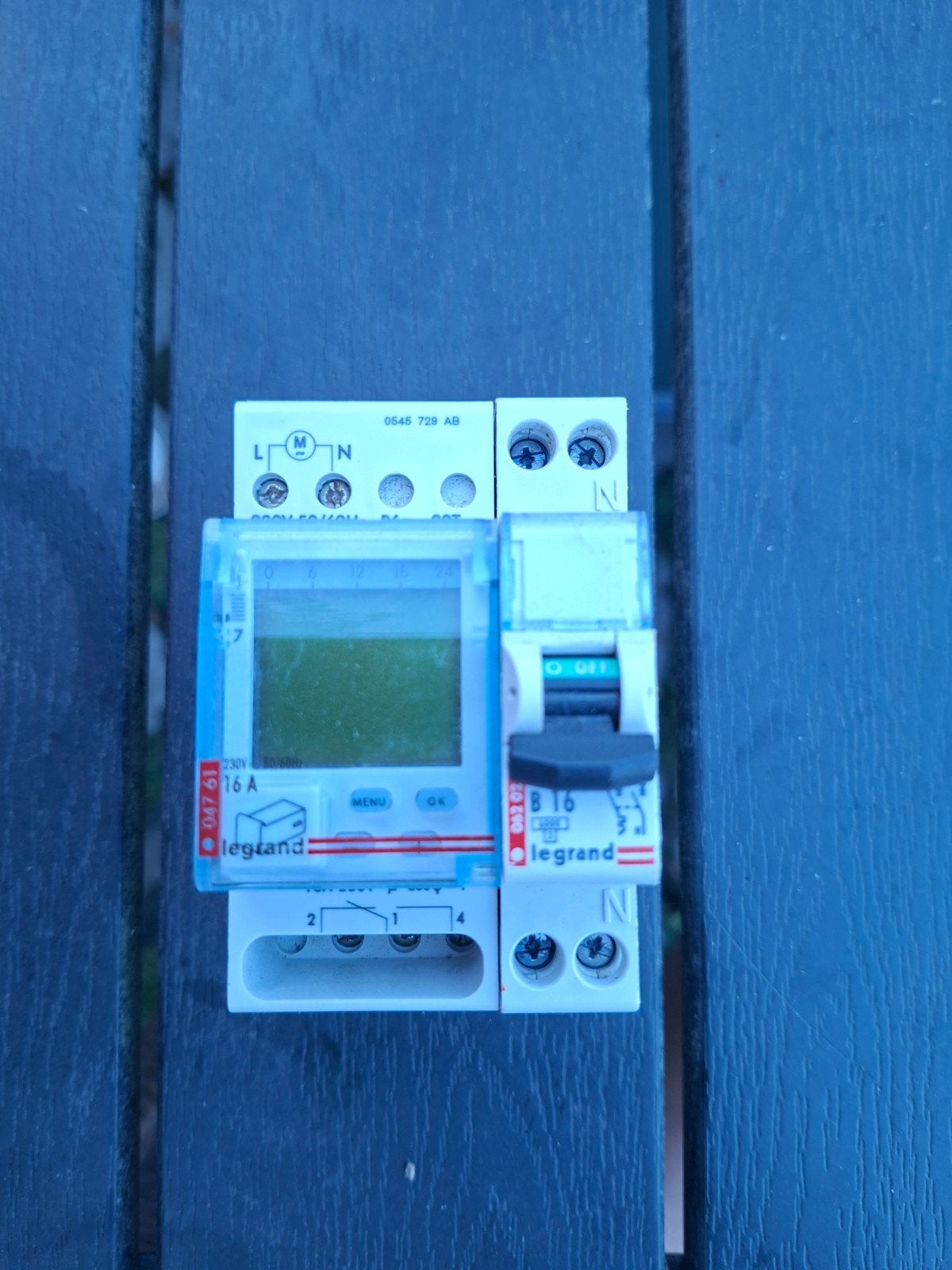 Klok Legrand en Installatieautomaat 16A met, Doe-het-zelf en Verbouw, Ophalen of Verzenden