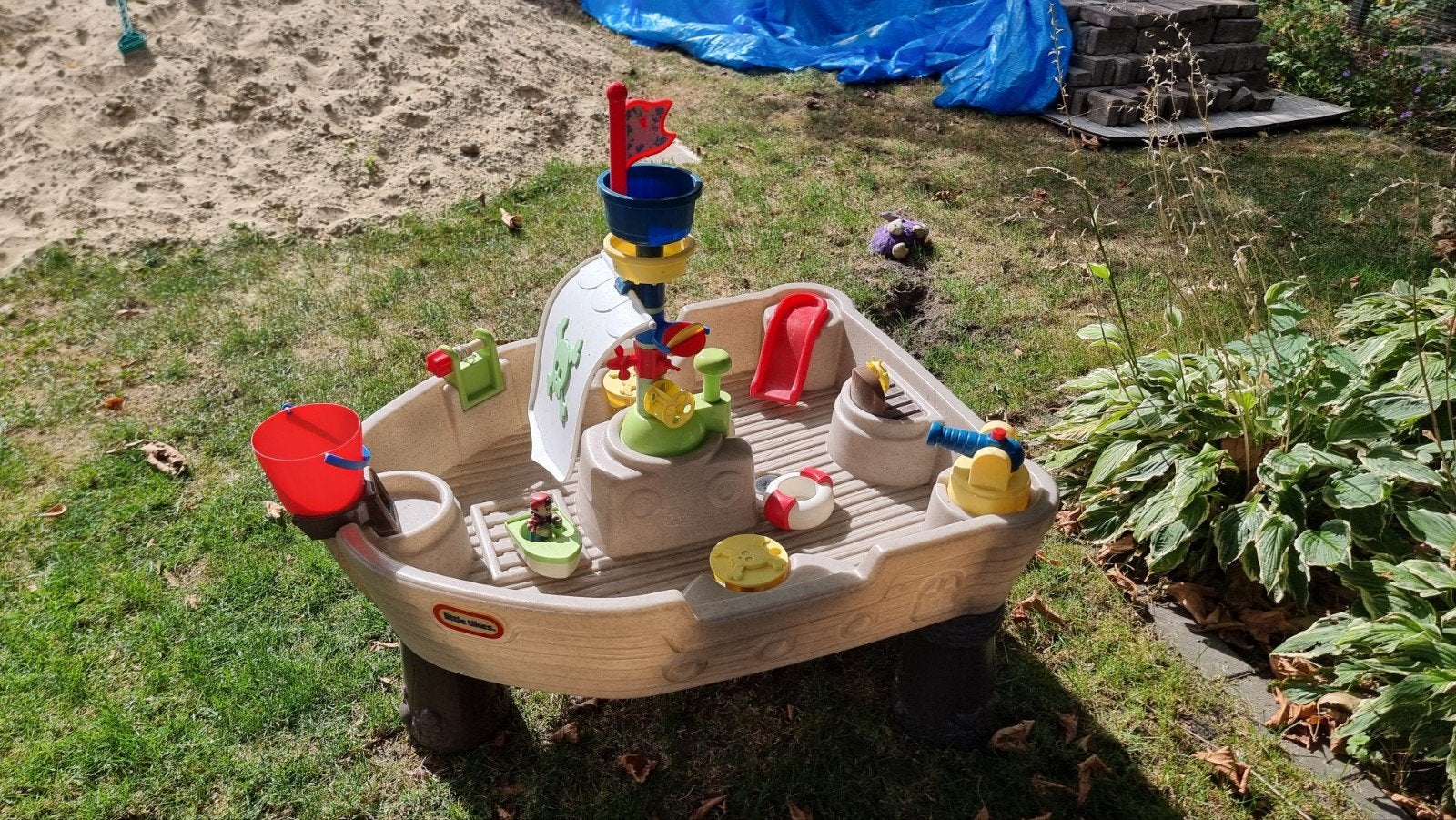 Leuke watertafel in de vorm van een piratenschip, Kinderen en Baby's, Speelgoed | Buiten | Los speelgoed, Ophalen, Gebruikt