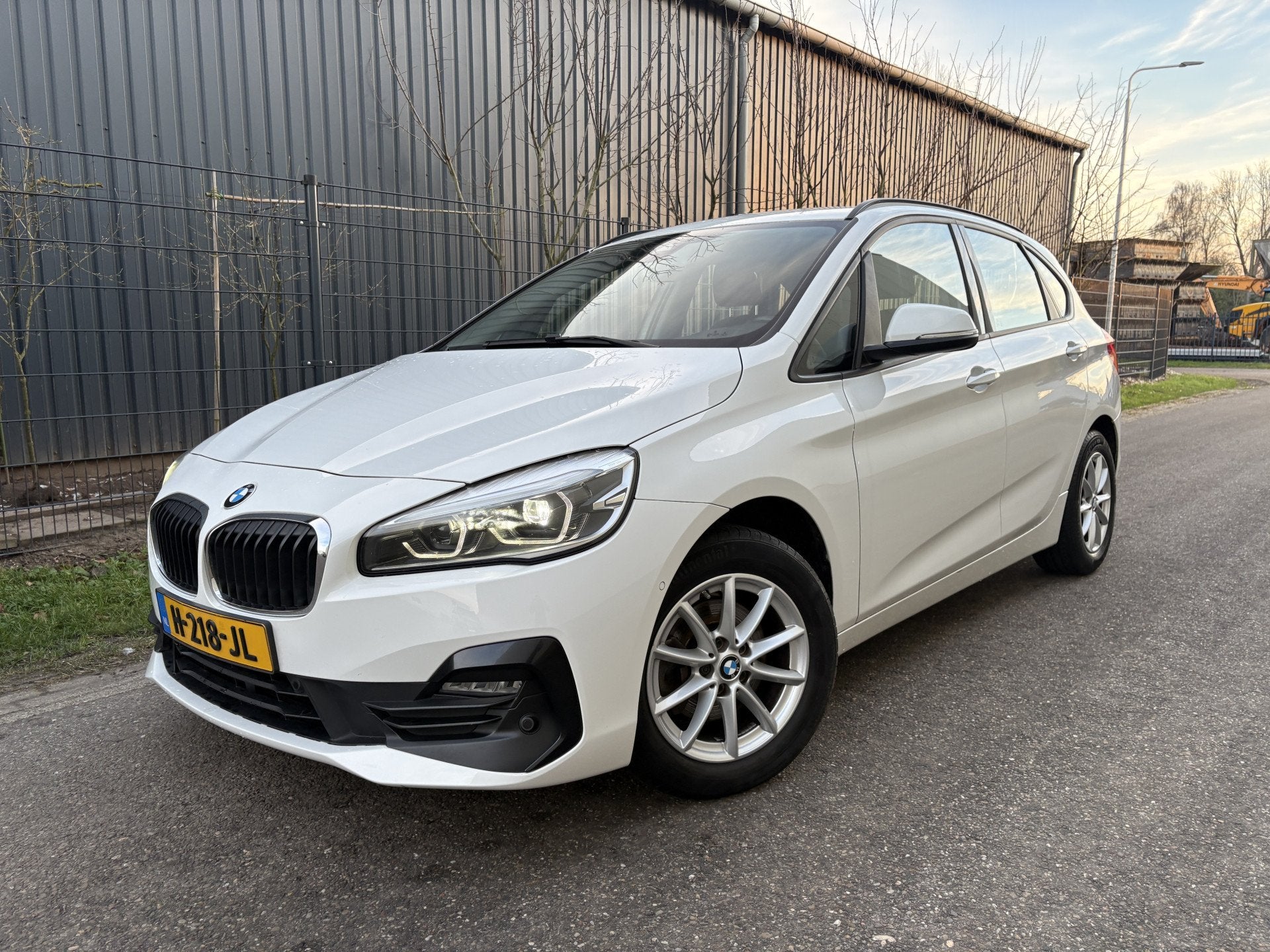 BMW 2 Serie Active Tourer 216d Executive / NAVI / AIRCO ECC, Auto's, Voorwielaandrijving, Gebruikt, Euro 6, 116 pk