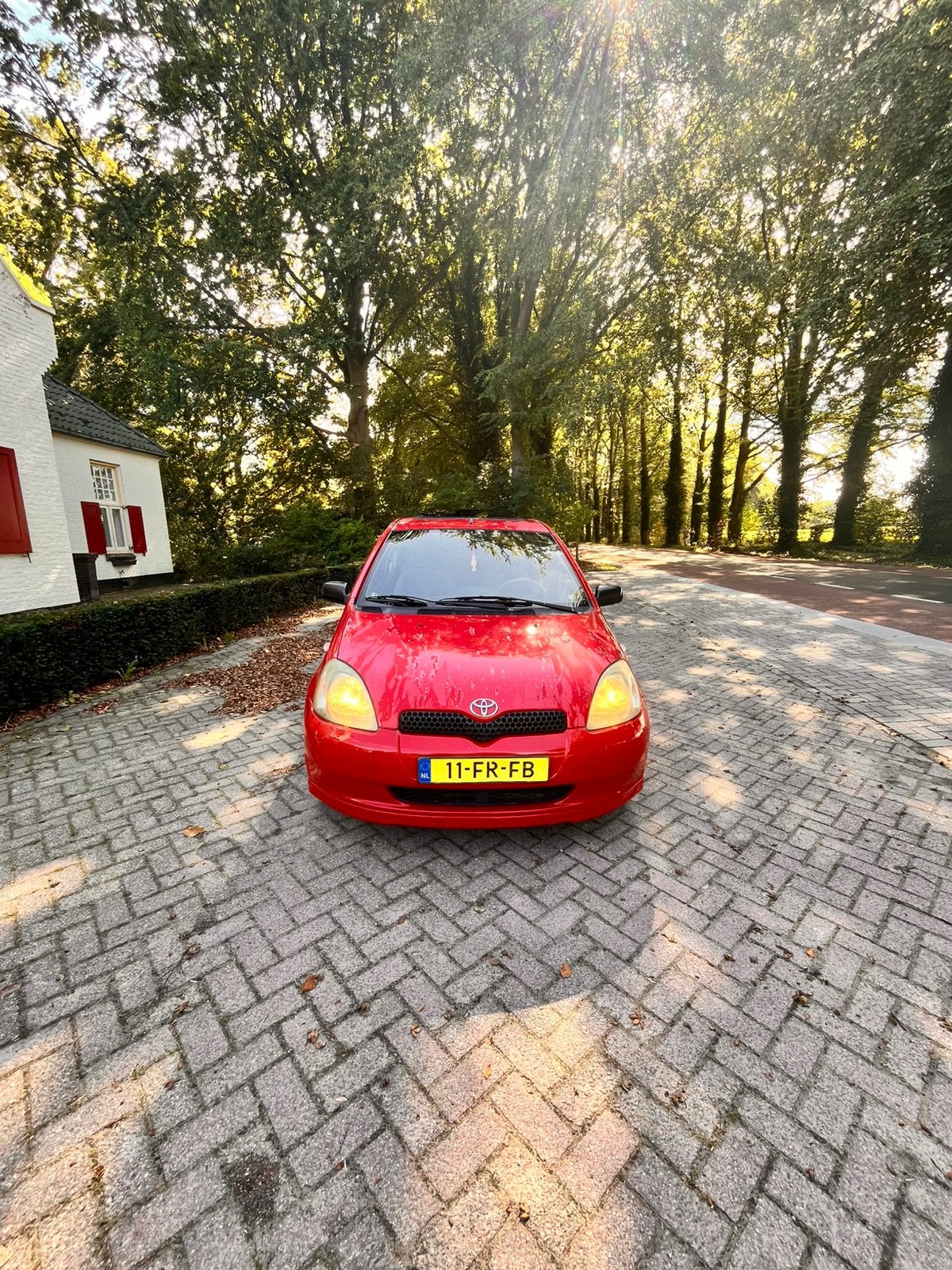 Foto 15 van Toyota Yaris 1.0 16V Vvti 3DR 2000 Rood