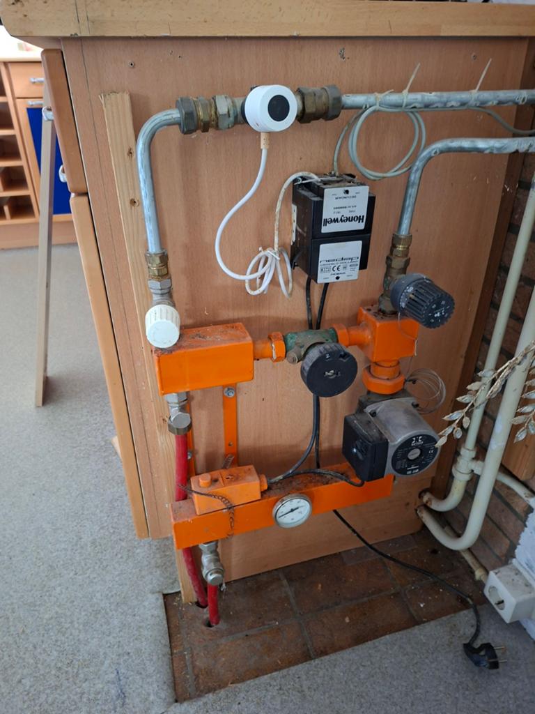 Grundfos UPS 25-40 130 Vloerverwarmingsverdeler Pomp, Minder dan 30 cm, Overige typen, Minder dan 60 cm, Ophalen of Verzenden