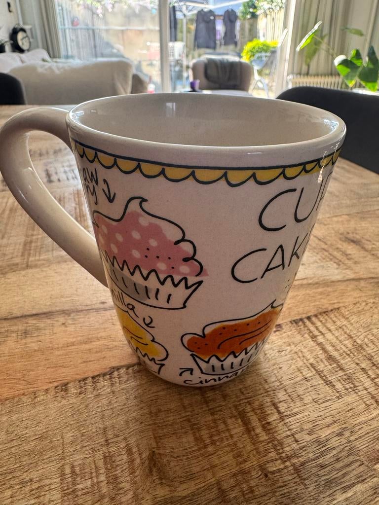 Blond Amsterdam mok met cupcakes, Gebruikt, Blond Amsterdam, Keramiek, Ophalen of Verzenden
