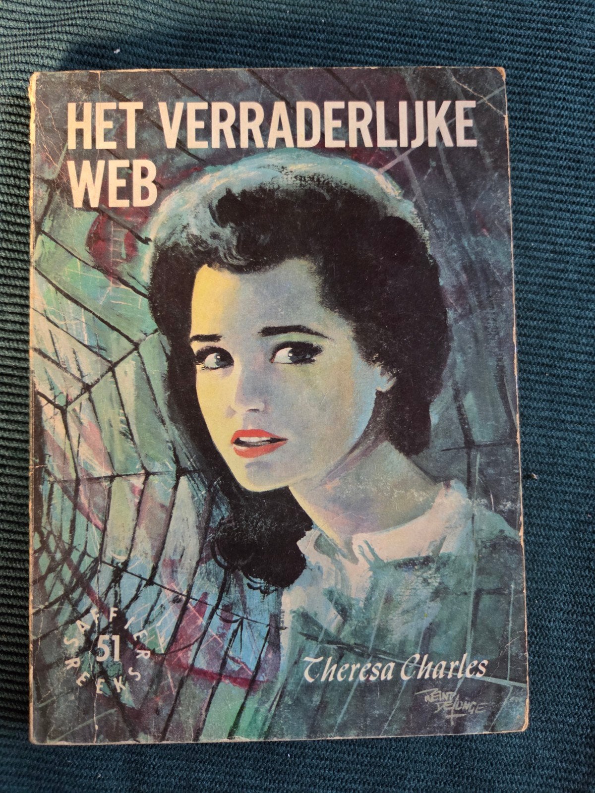 Het Verraderlijke Web - Theresa Charles (Saffier Reeks), Boeken, Ophalen of Verzenden, Gelezen, Theresa Charles, Nederland
